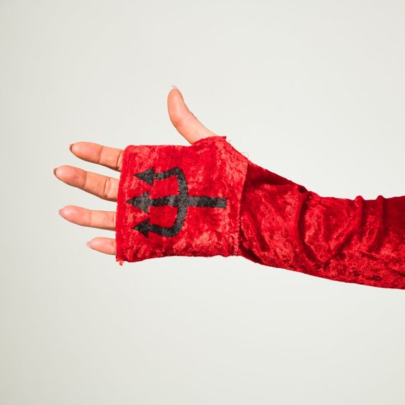 Black and Red Devil Bolero - Picture 4 of 9